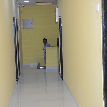 The United Hotel Bombaim Exterior foto